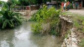 ছাতকে সুরমা নদীর ভাঙনে বিলীন স্কুল-মসজিদ, আতঙ্কে গ্রামবাসী