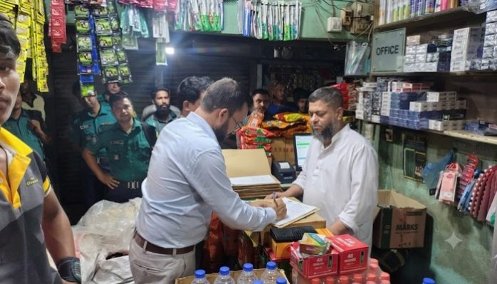 সিলেটে অবৈধ সিগারেট বিক্রির দায়ে ৩টি প্রতিষ্টানকে জরিমানা