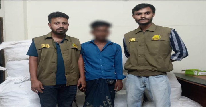 সিলেটে ভারতীয় পণ্যসহ পিকআপ জব্দ, যুবক আটক