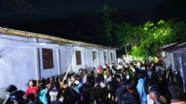 কোম্পানীগঞ্জে গাছ কেনাবেচা নিয়ে টর্চ জ্বালিয়ে দুই গ্রামের সংঘর্ষ, আহত অন্তত ৪০