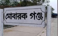ট্রেনে উঠতে গিয়ে পিছলে পড়ে দুই পা বিচ্ছিন্ন, নারীর মৃত্যু