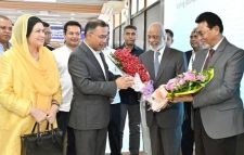 নিউইয়র্ক সফর শেষে দেশে ফিরলেন প্রধানমন্ত্রী