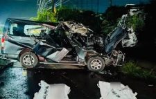 কাভার্ডভ্যান-মাইক্রোবাস সংঘর্ষে নিহত ৪, আহত ১১