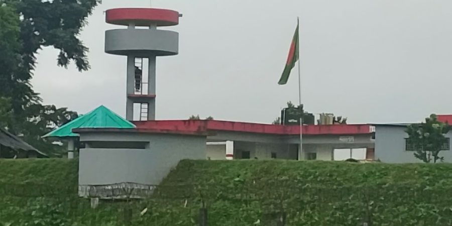 জৈন্তাপুরে ওয়াচ টাওয়ার থেকে বিজিবি সদস্যের মরদেহ উদ্ধার
