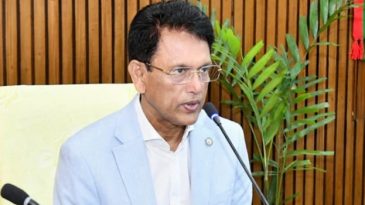 জানুয়ারিতে প্রাথমিকের শিক্ষার্থীরা পাবে ইউনিফর্ম ও নতুন বই