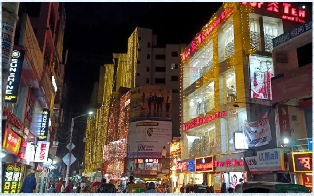দুর্গাপূজায় রাত ১০টা পর্যন্ত খোলা থাকবে মার্কেট-শপিংমল