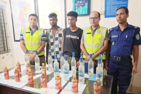 কমলগঞ্জে ভারতীয় মদসহ দুই যুবক আটক