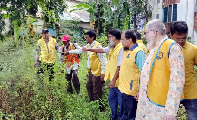 ডেঙ্গু প্রতিরোধে লায়ন্স ক্লাবের মশা নিধন কর্মসূচি পালন