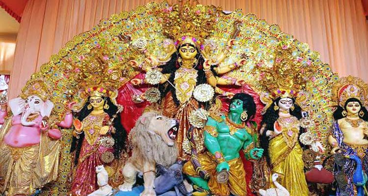 শারদীয় দুর্গোৎসব শুরু, আজ মহাষষ্ঠী