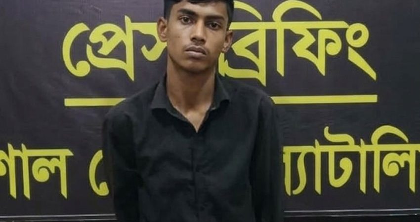 সিলেট রেল স্টেশন এলাকা থেকে মাদক কারবারি আটক
