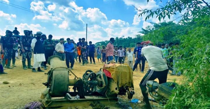 সিলেটে অবৈধভাবে পাথর উত্তোলনের অভিযোগে ২০ মেশিন ধ্বংস